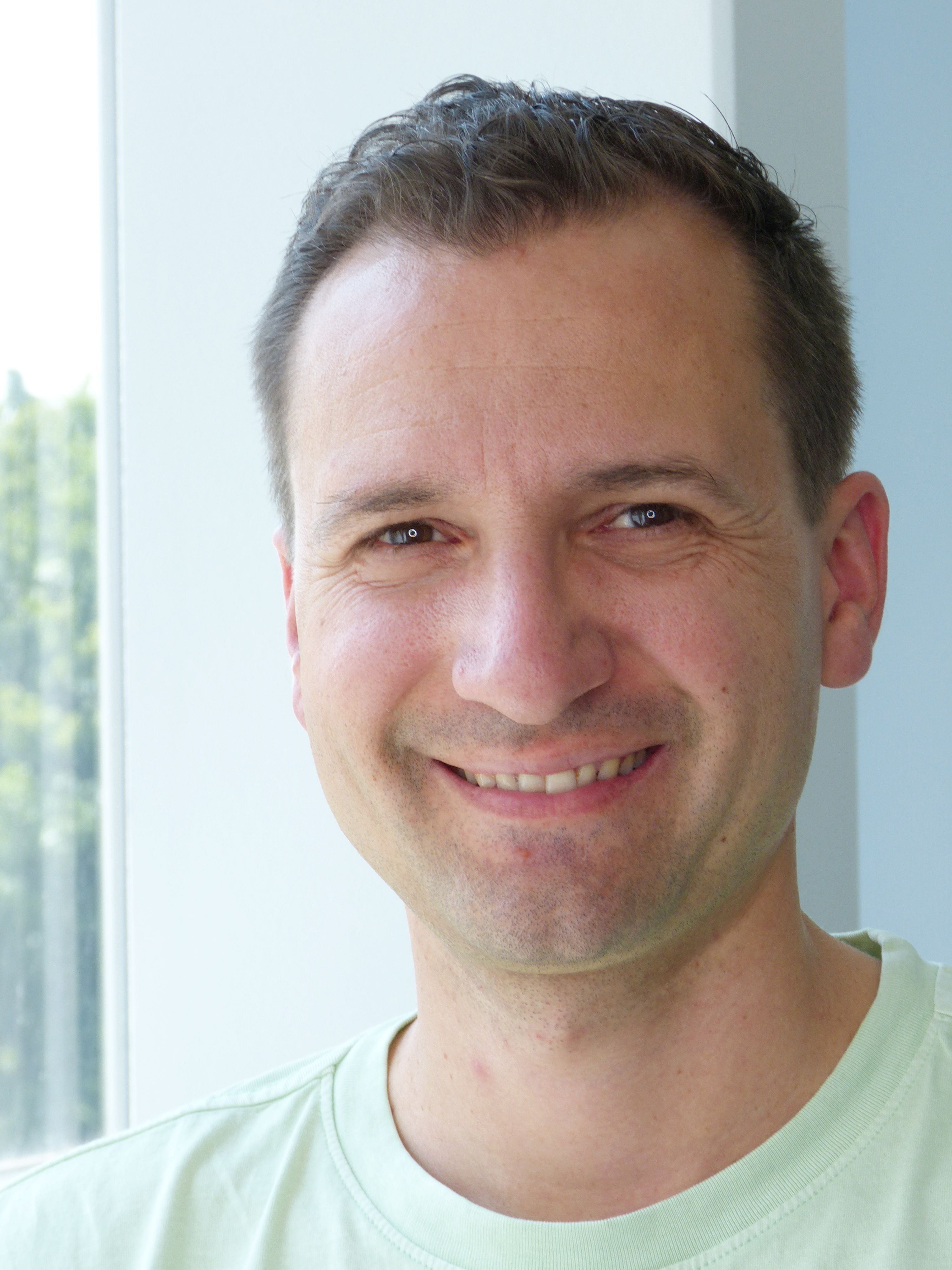 Portraitfoto Sebastian Kiel